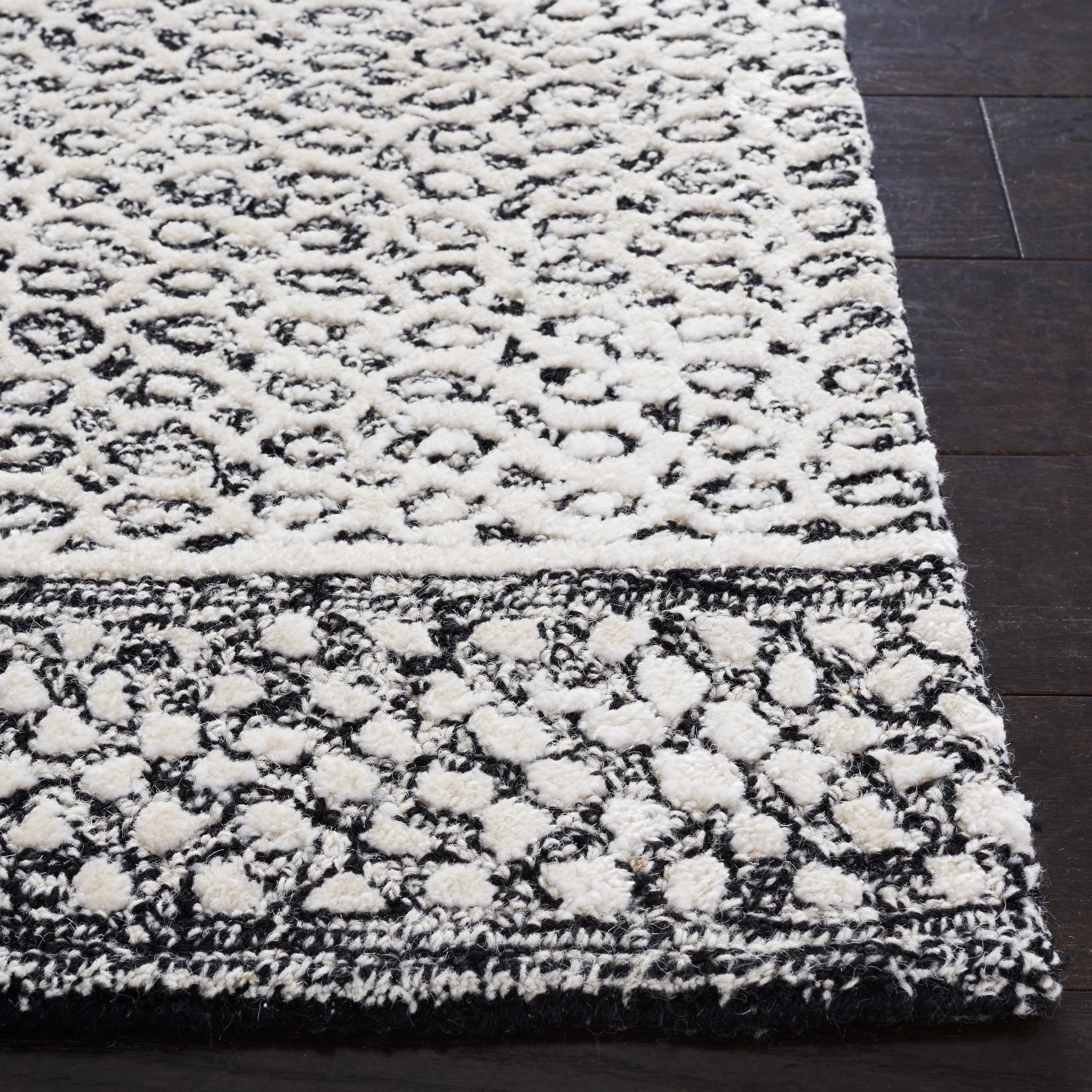 SAFAVIEH Glamour Andreas Geometric Runner Rug, Charcoal/Ivory, 2'3" x 8'