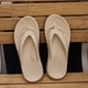 thumbnail image 4 of Chanclas de EVA para hombre, sandalias de playa duraderas para interiores y exteriores, zapatillas antideslizantes para parejas, Sandalias planas informales cómodas de verano, 4 of 7
