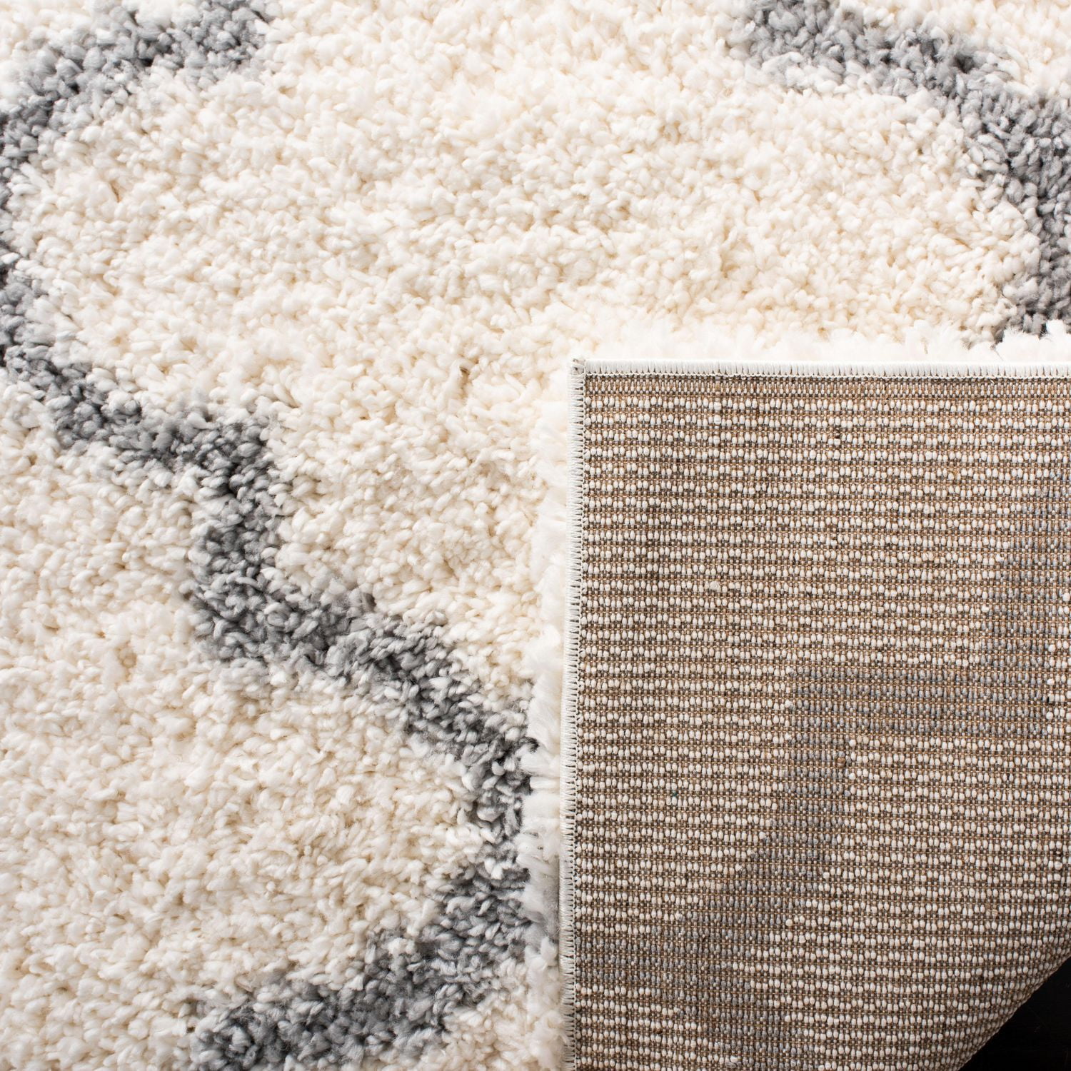 Safavieh Fontana Hilda Geometric Plush Shag Area Rug