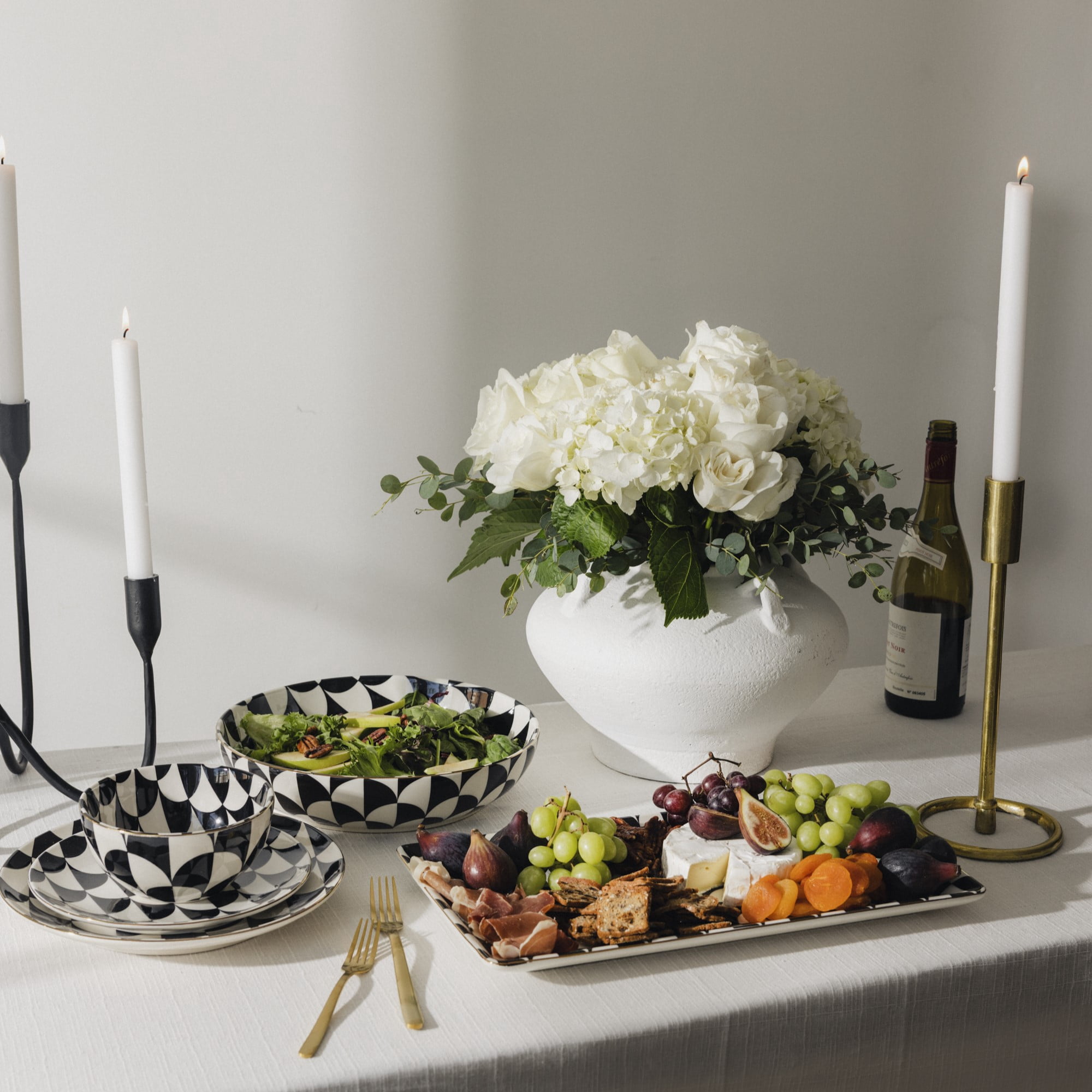 Thyme & Table Emmett Ceramic Serve Bowl Black and White