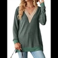 thumbnail image 2 of Blusas de Otoño para Mujer, con Escote en V, Encaje, Larga, Holgadas, con Ribete de Bloques de Color, Moda 2025 Verde M, 2 of 10