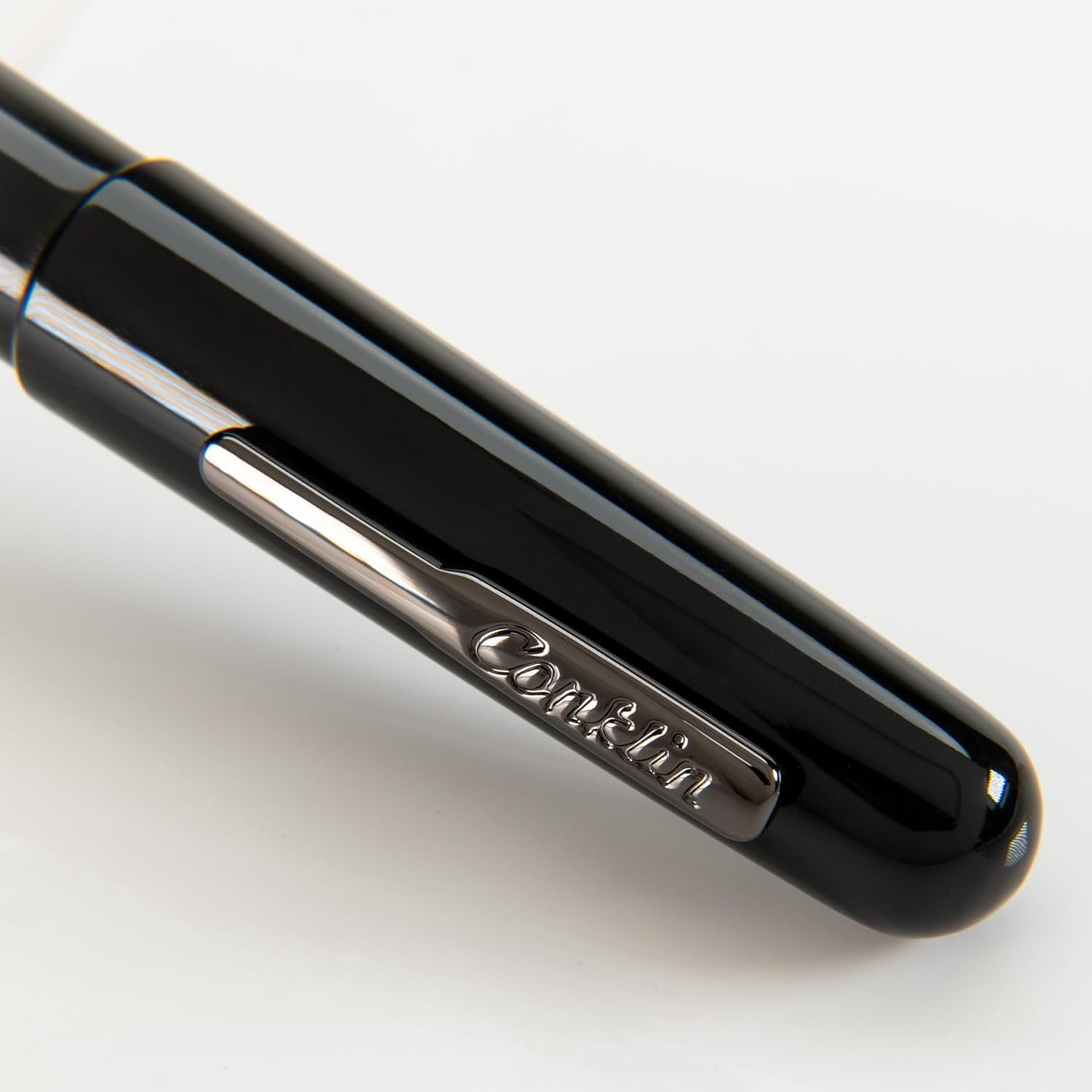 All American Fountain Pen in Black – Medium Nib, Timeless Design & Premium Craftsmanship Ideal Gift for Professionals Collectors