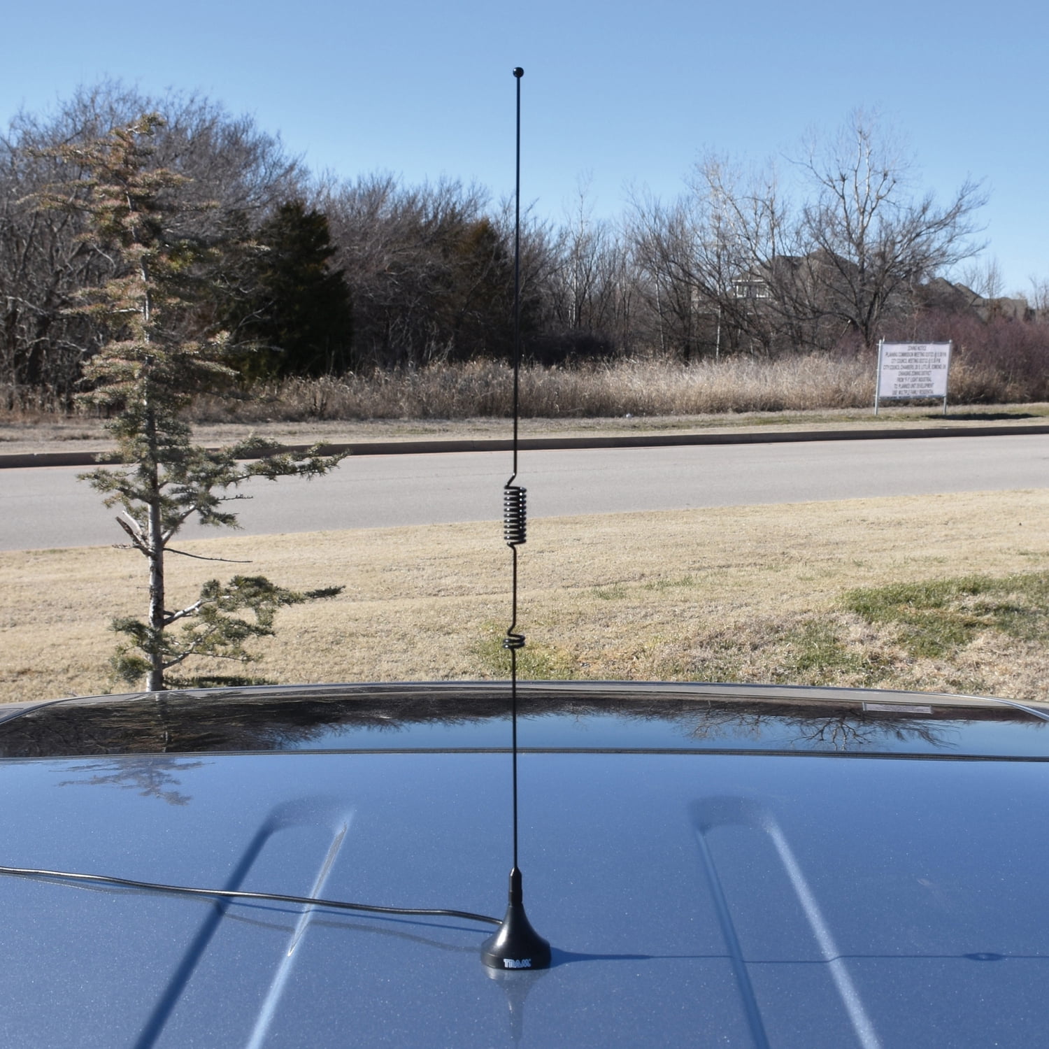 Tram Scanner Mini-Magnet Antenna VHF/UHF/800-MHz to 1,300-MHz with SMA-Male Connector