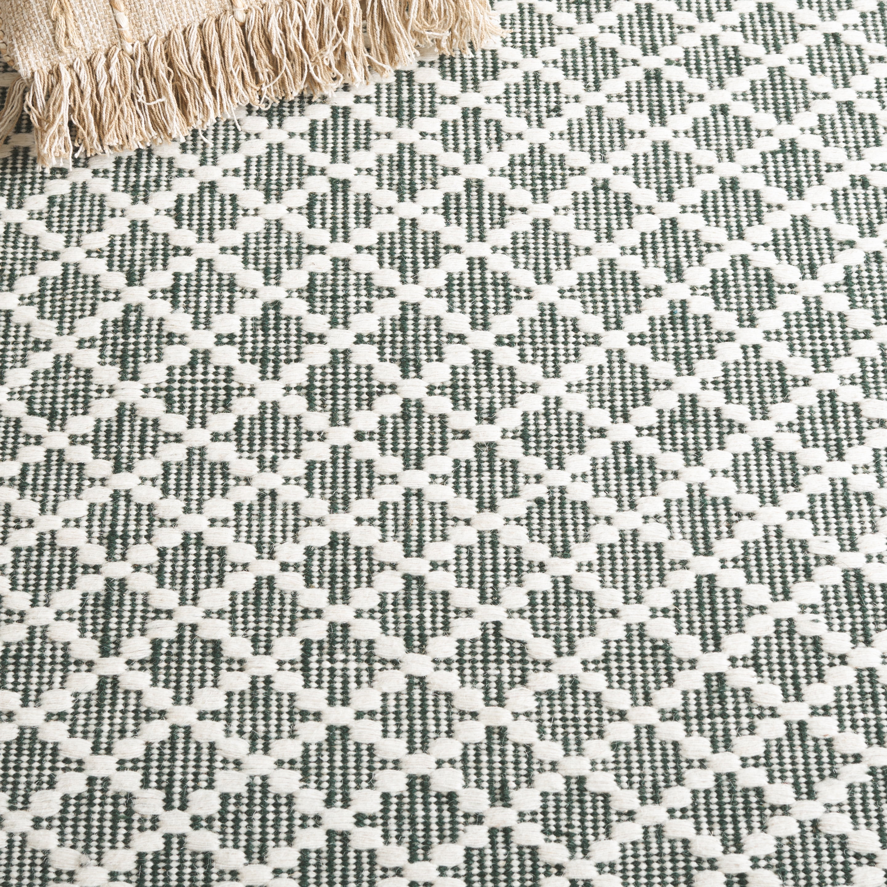 SAFAVIEH Vermont Jilliean Diamond Quatrefoil Area Rug, Green/Ivory, 4' x 6'