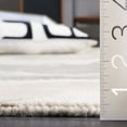 thumbnail image 4 of SAFAVIEH Rodeo Mario Abstract Wool Area Rug, Ivory/Gray, 8' x 10', 4 of 7