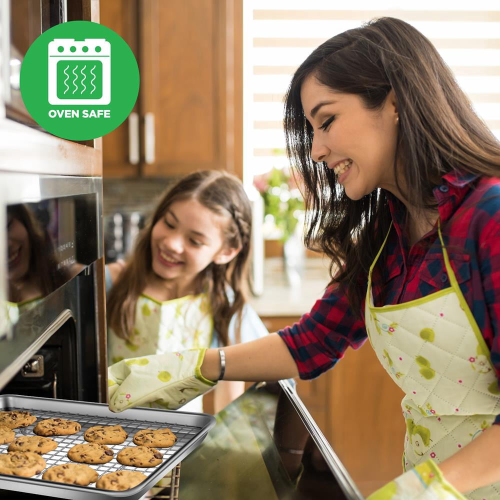 NutriChef Non-Stick Baking Sheets, Cookie Pan Aluminum Bakeware with Cooling Rack