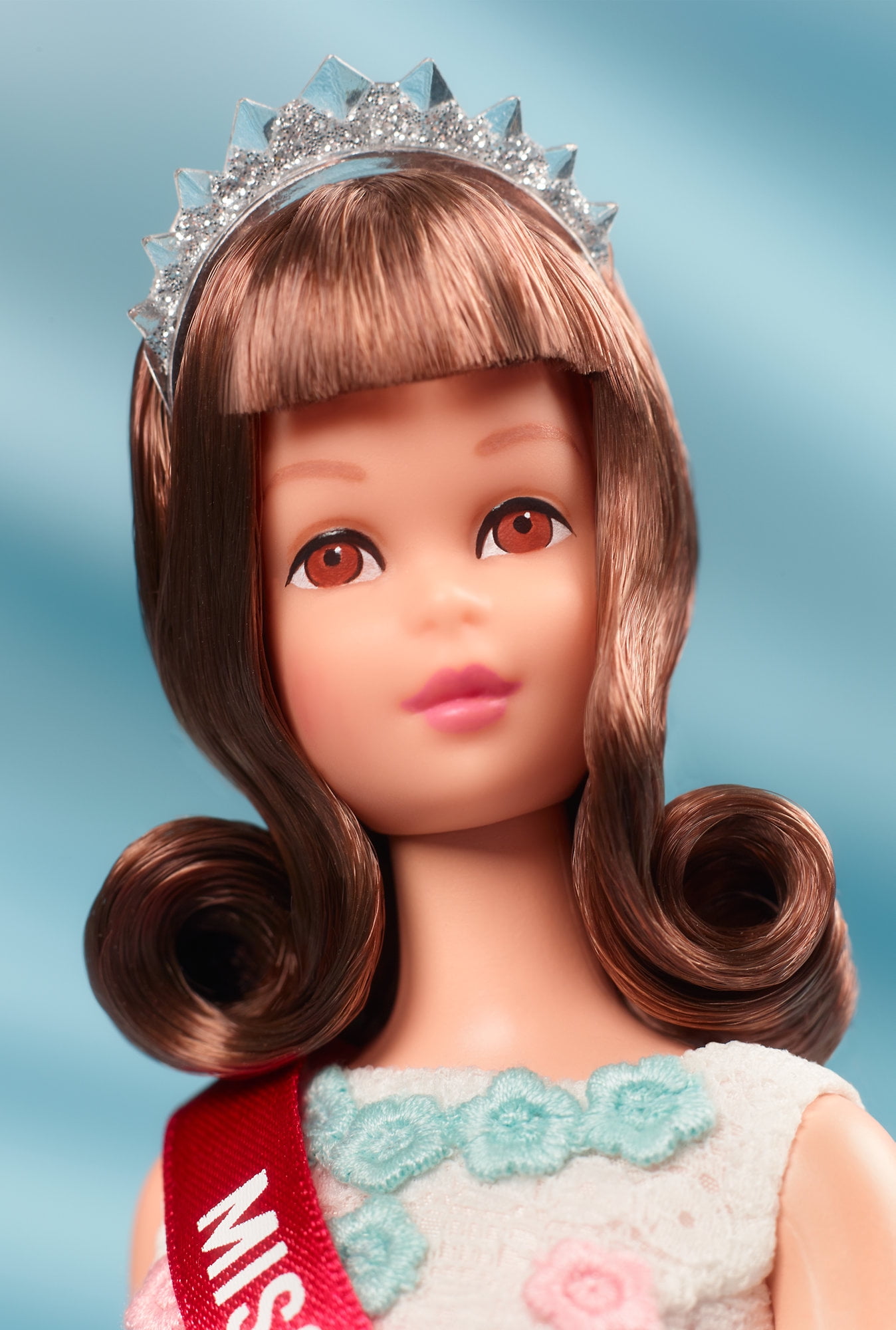 Barbie 50th Anniversary Francie Doll Gold Label 2016 Mattel Barbie 50th Anniversary Francie Doll Gold Label 2016 Mattel
