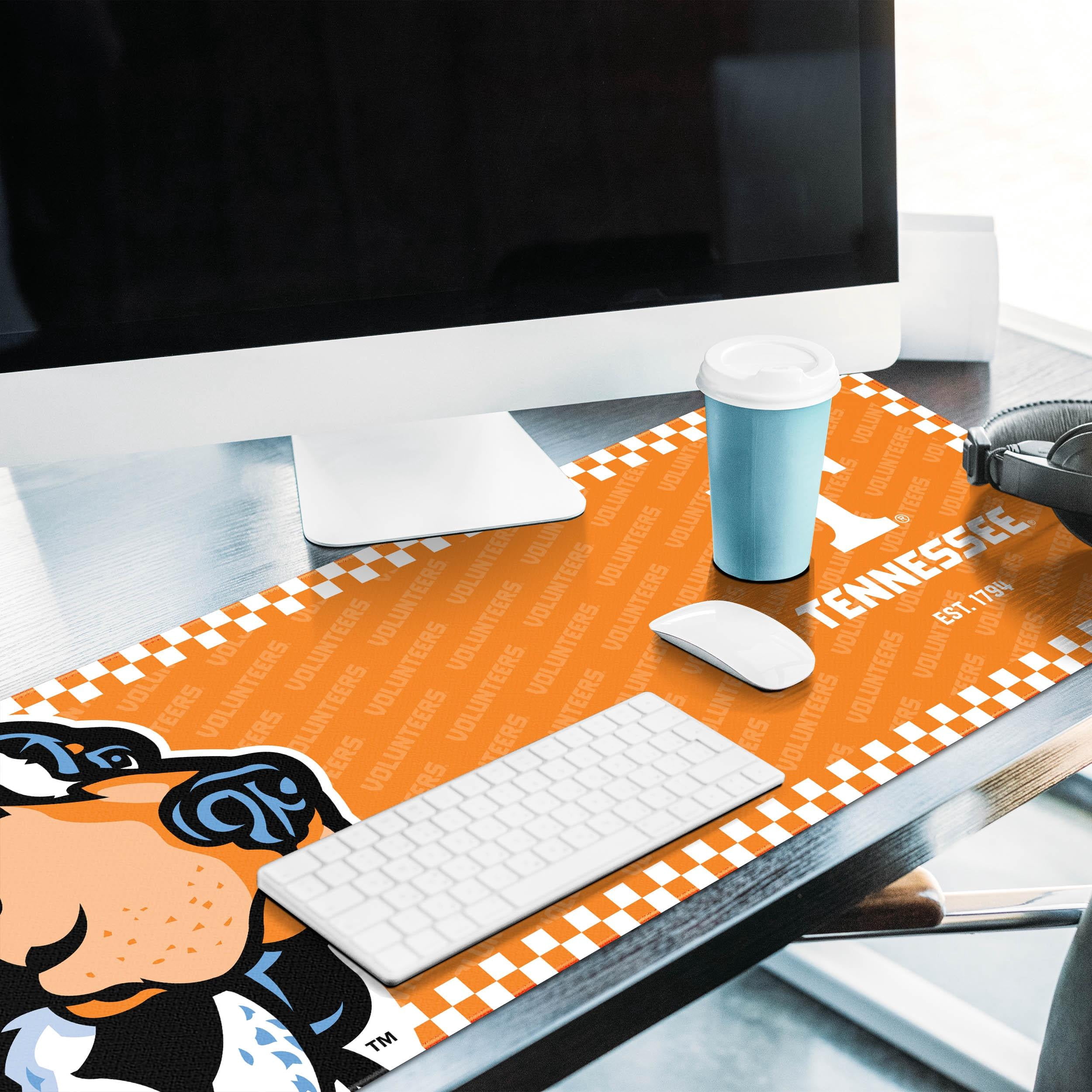 YouTheFan NCAA Tennessee Volunteers Logo Series Desk Pad SMU