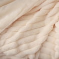 thumbnail image 2 of JETÉ EN SIMILI FOURRURE, 2 of 4