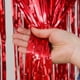 thumbnail image 2 of cortinas con flecos rojos para fiestas, serpentinas y telón de fondo - Cortina de oropel de aluminio, decoración para cumpleaños, fiestas, Navidad, San Valentín, paquete de 4, 2 of 5