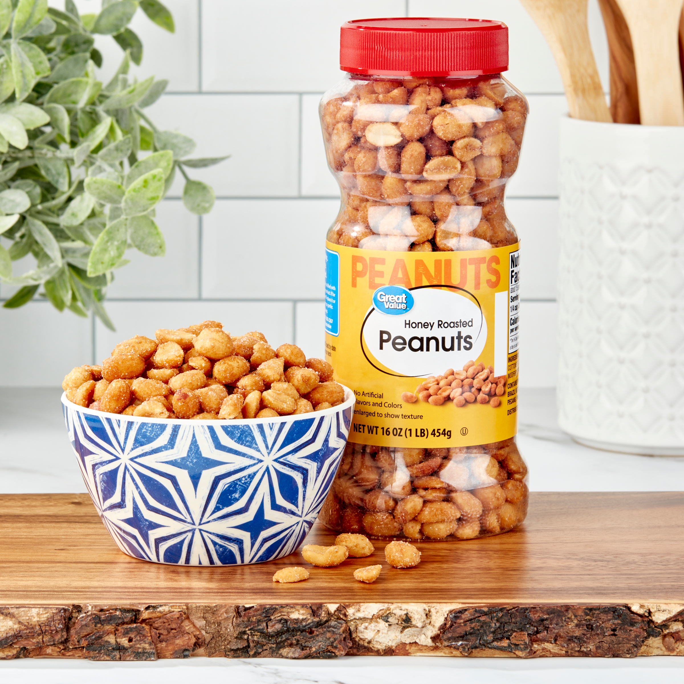 Great Value Honey Roasted Peanuts, 16 oz, Jar - image 2 of 7