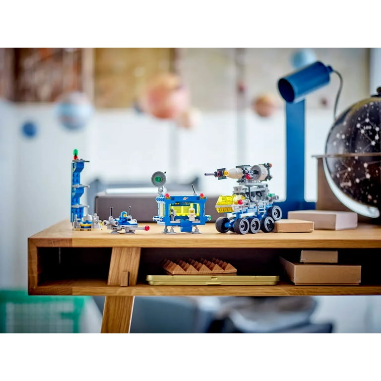 LEGO 40712 Micro Rocket Launchpad for Adults, Exclusive Limited