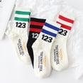 thumbnail image 2 of 123 Calcetines deportivos de algodón para parejas digitales, medias blancas de baloncesto para primavera y otoño, calcetines a media pantorrilla para hombres, 2 of 6
