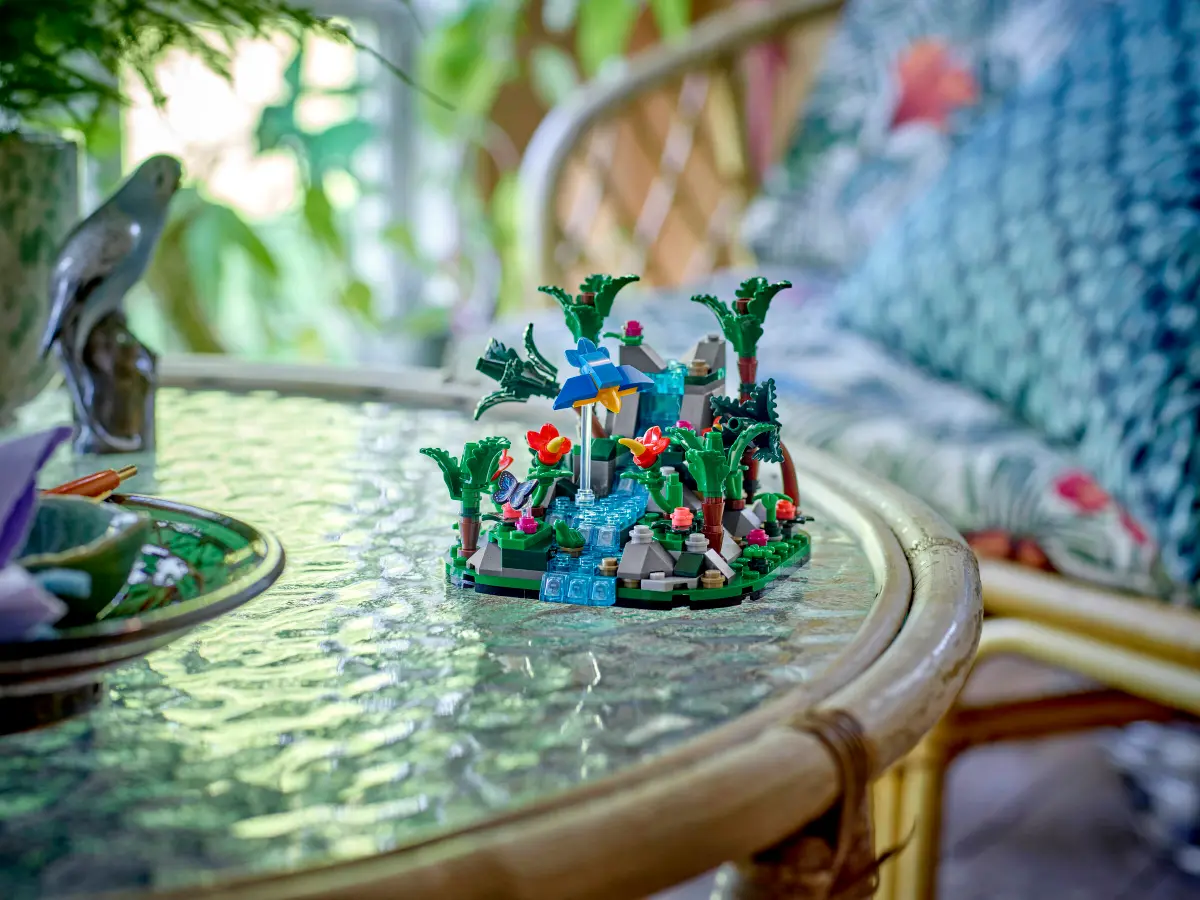 LEGO 40782 Tropical Rainforest Diorama 299pcs - Store Exclusive