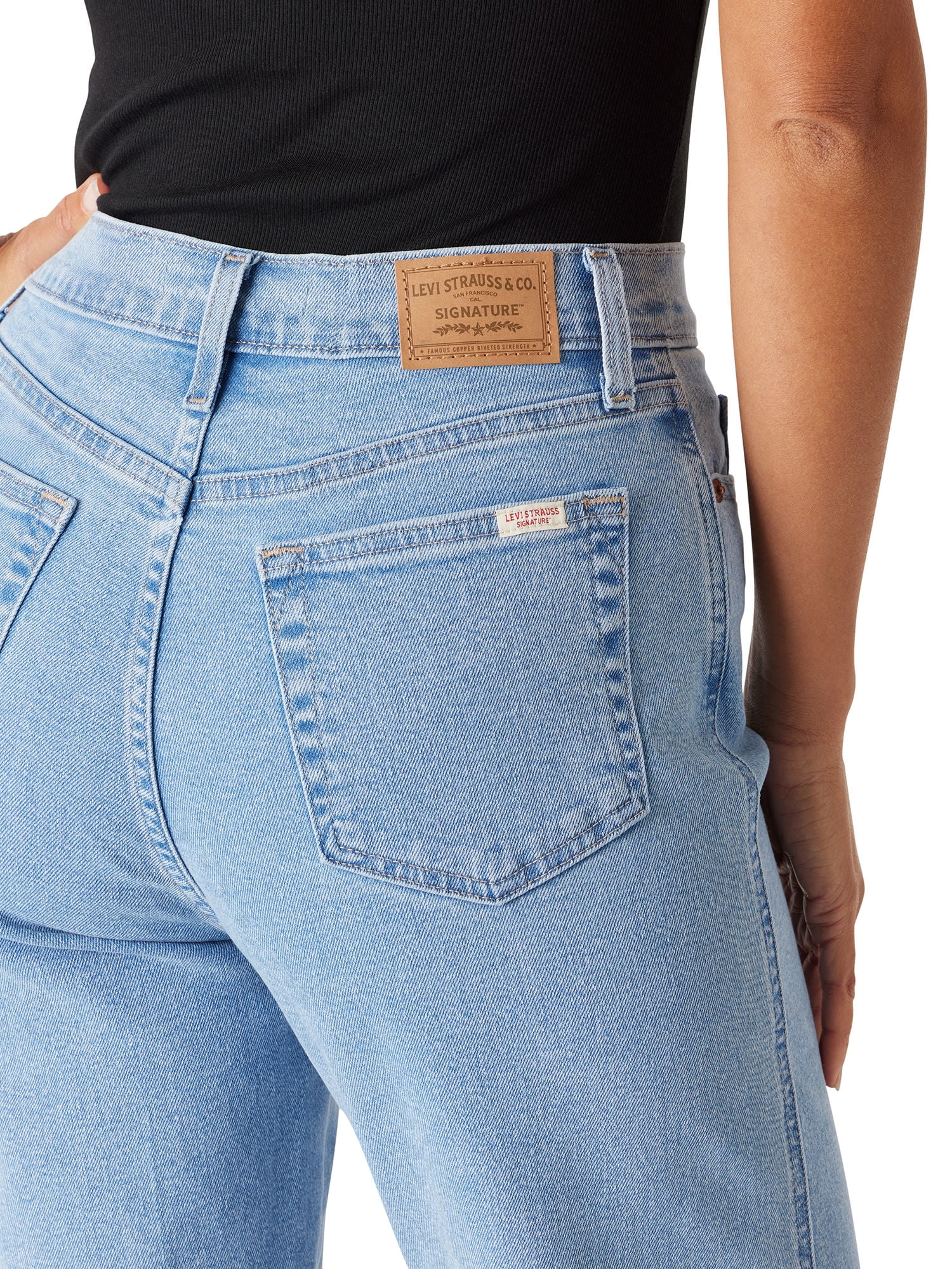 Levi Strauss Signature Women's and Women's Plus High Rise Straight Jean, Sizes 2-28