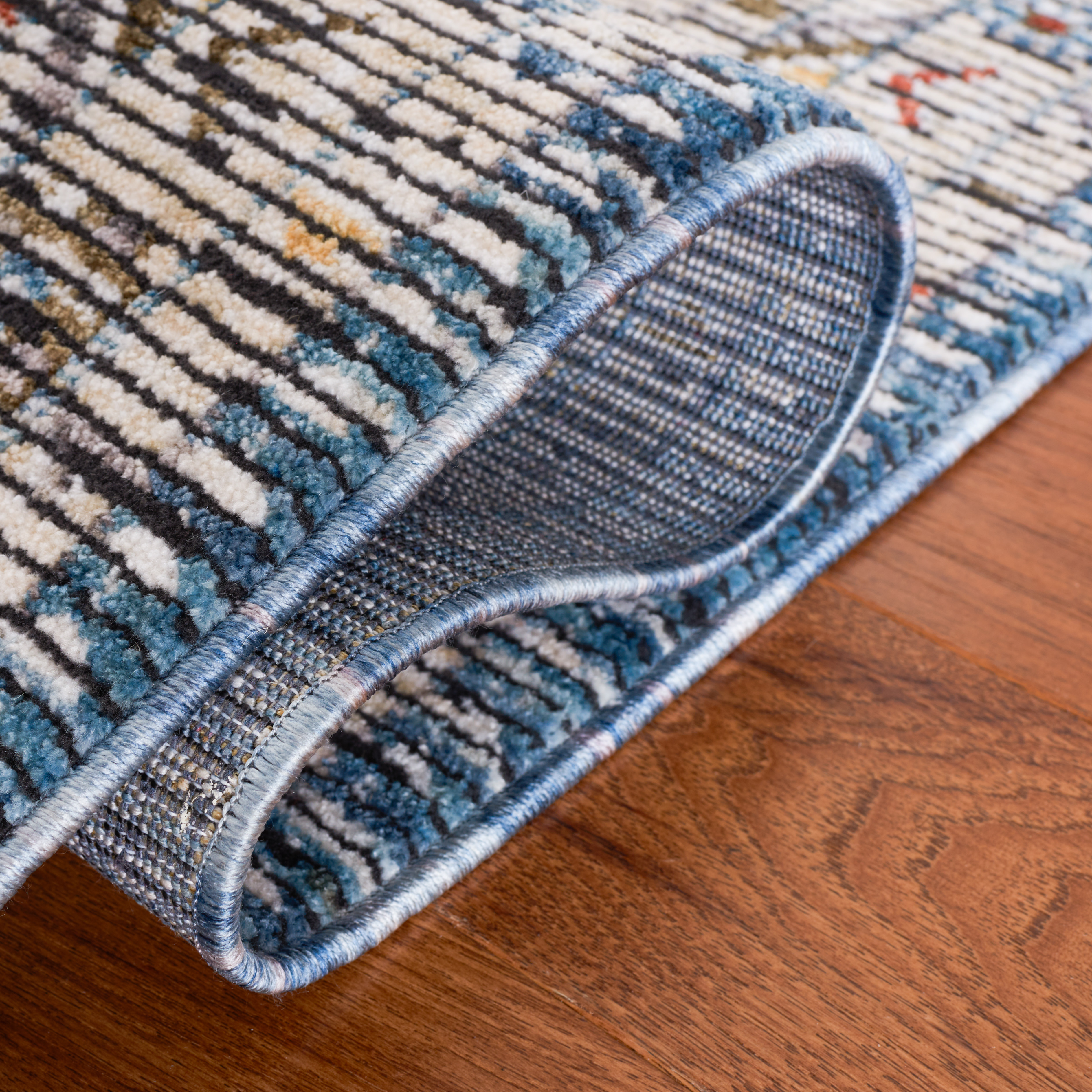 SAFAVIEH Sierra Dawa Geometric Area Rug, Ivory/Blue, 7'9" x 10'5"