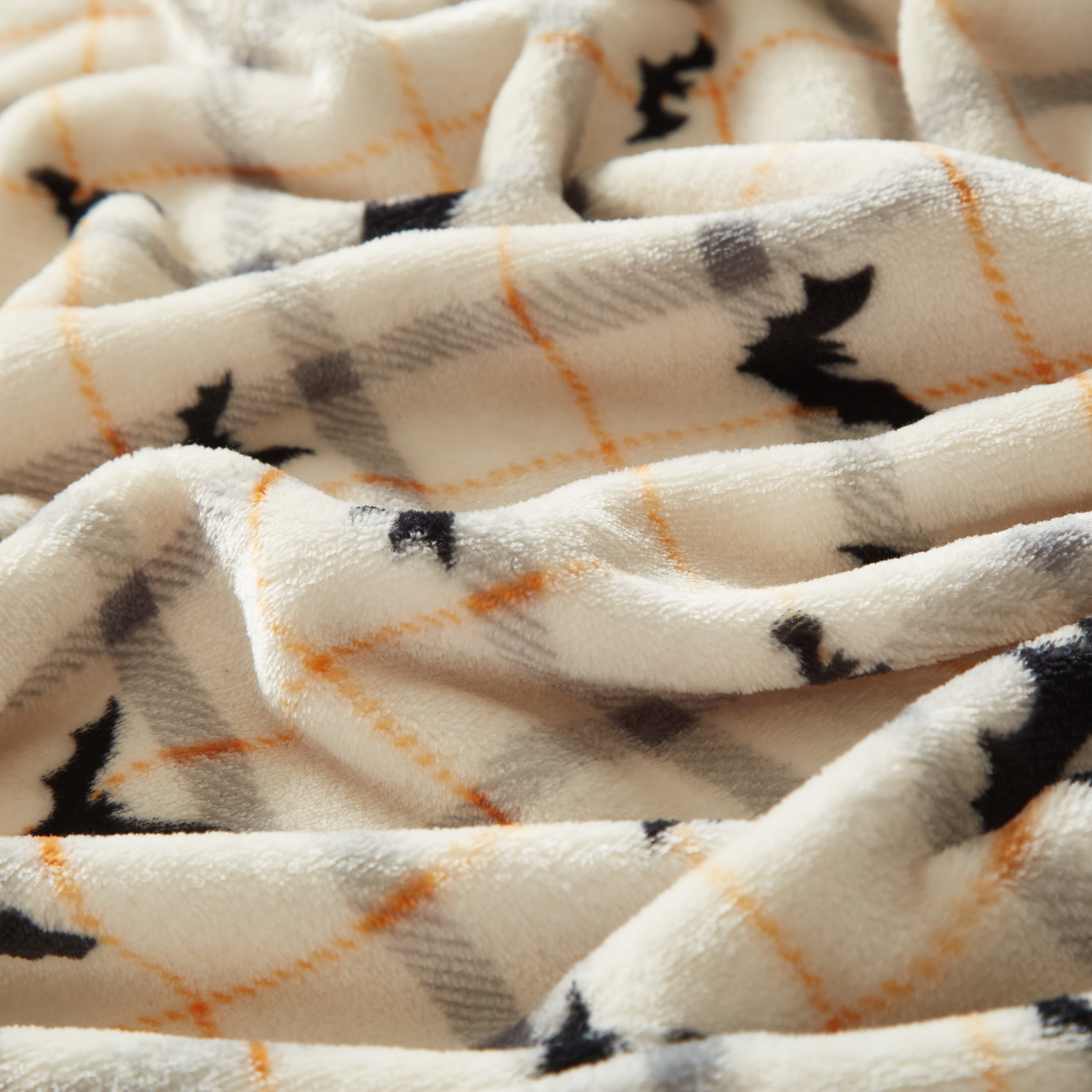 Way To Celebrate 50"x60" Off-White Plaid Bat Plush Throw