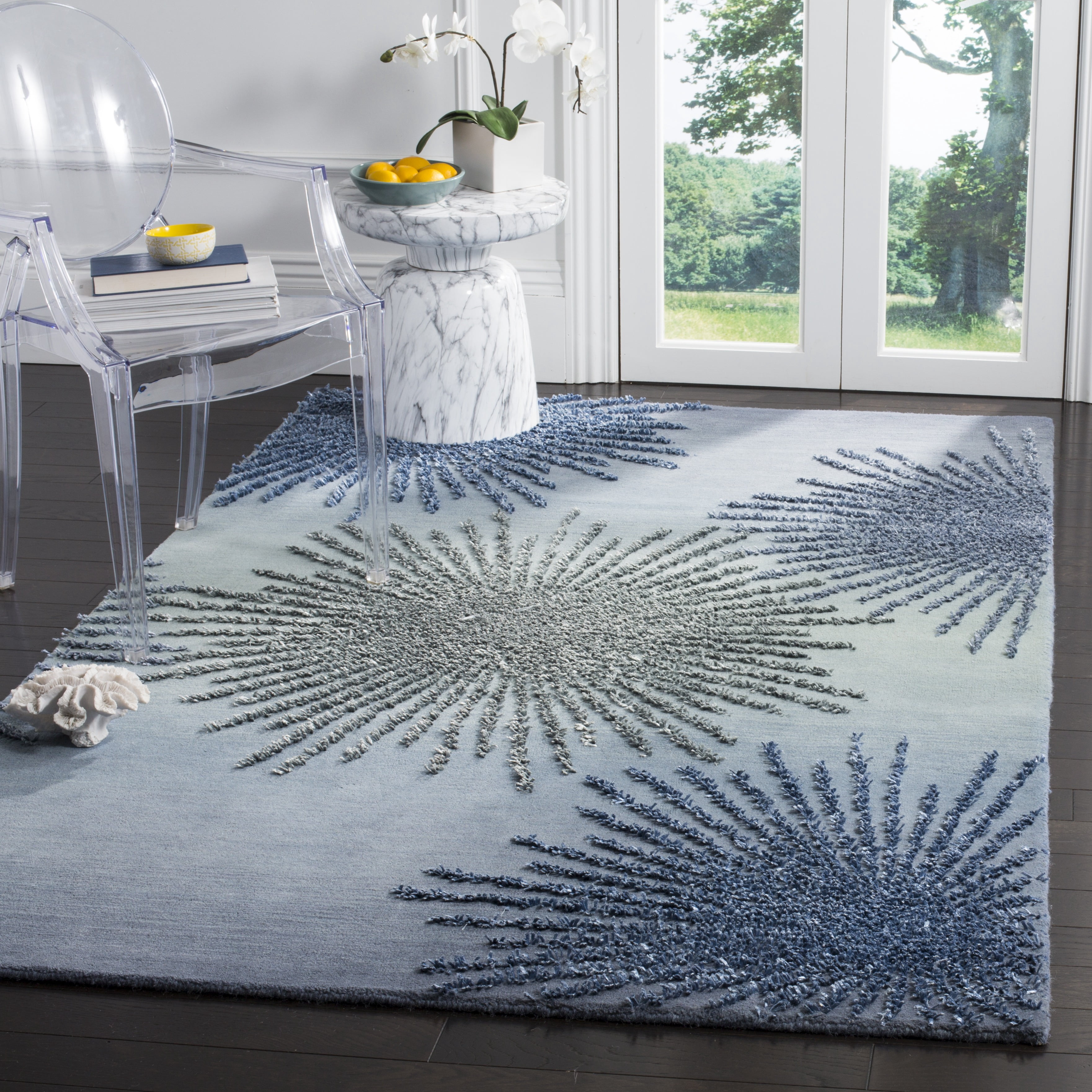 SAFAVIEH Soho Fiesta Geometric Area Rug, Denim, 3'6" x 5'6"