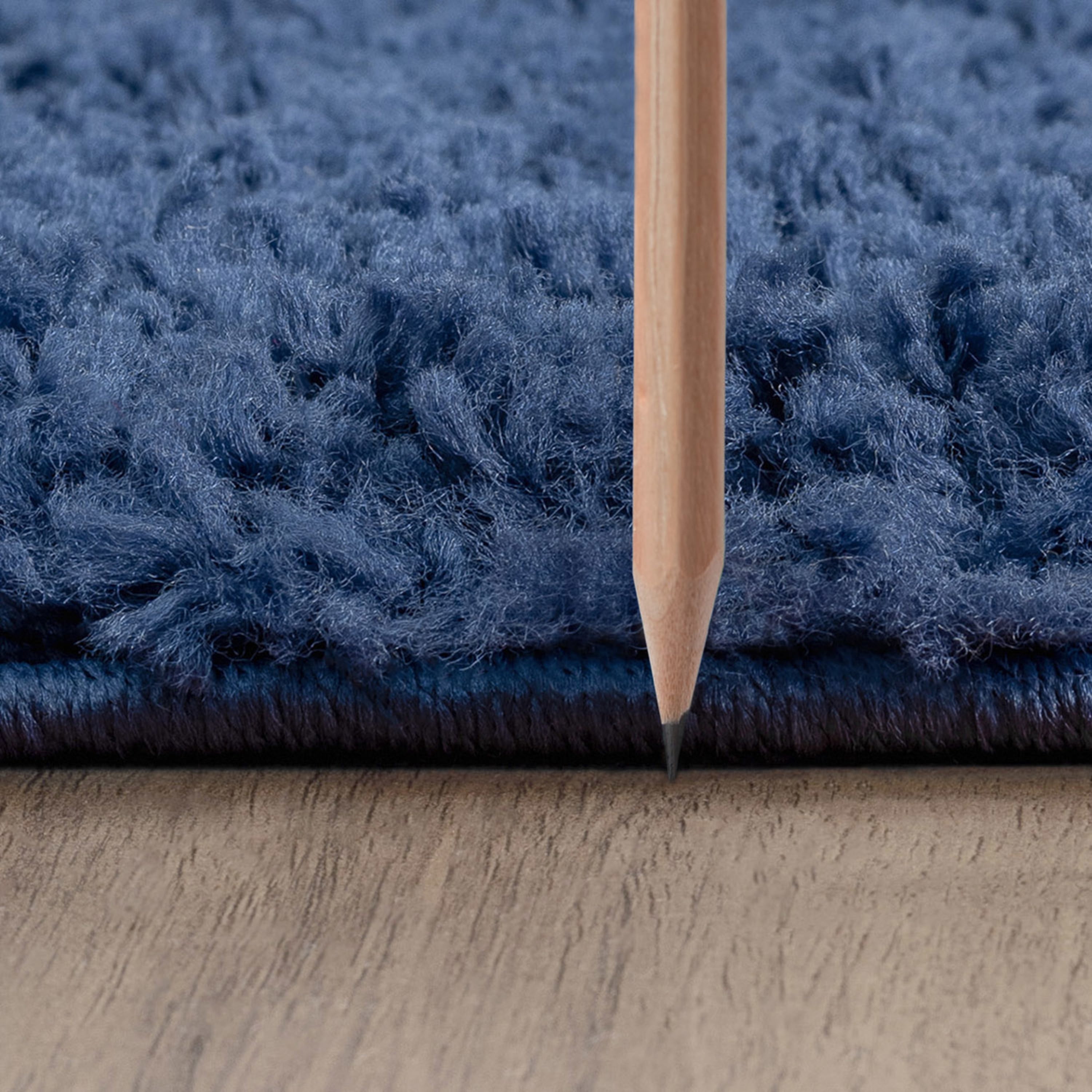 Uptown Shag Contemporary Shag Thick Navy and Silver Indoor Area Rug, 6.7' x 9'