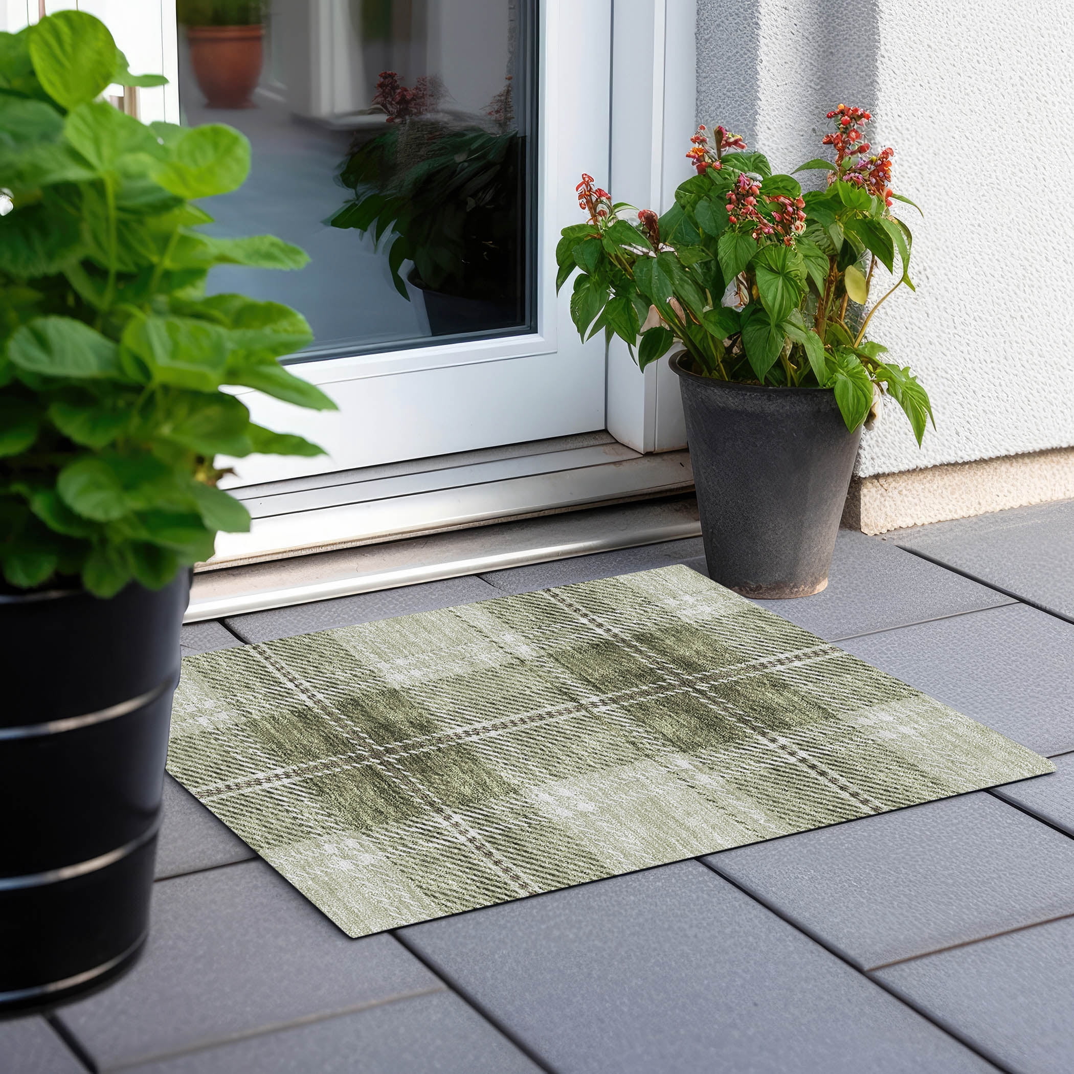 Addison Rugs Chantille Indoor/Outdoor Transitional Plaid Aloe Washable Rectangle Rug, 1'8" x 2'6"