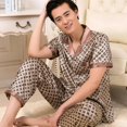 thumbnail image 4 of Conjunto de pijama de satén para hombre, ropa de dormir con estampado de 2 piezas, para estar en casa, novedad de verano, 4 of 4