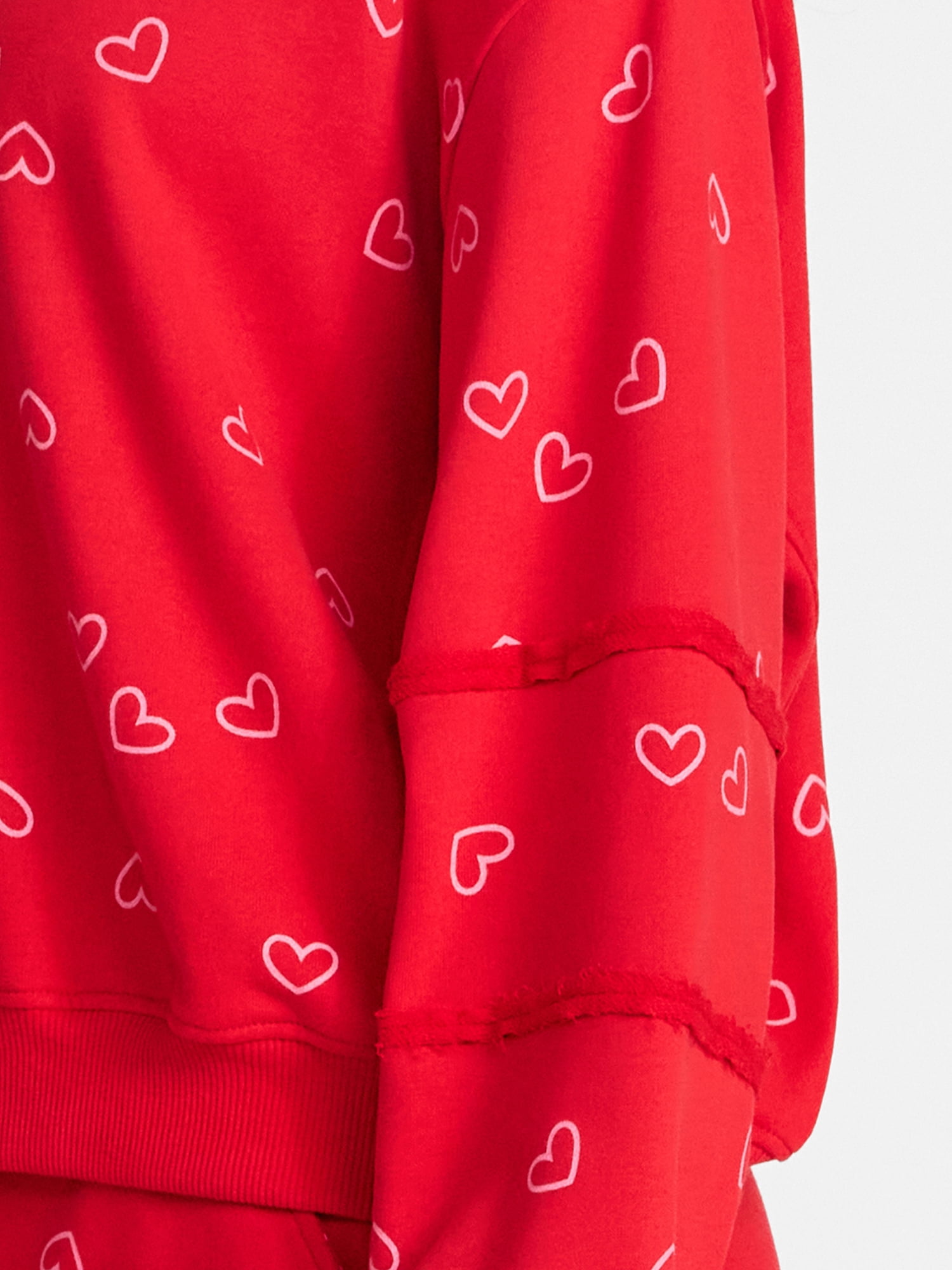 Valentine's Day Women's Love Scatter Graphic Fleece Top from Way to Celebrate, Sizes S-XXXL