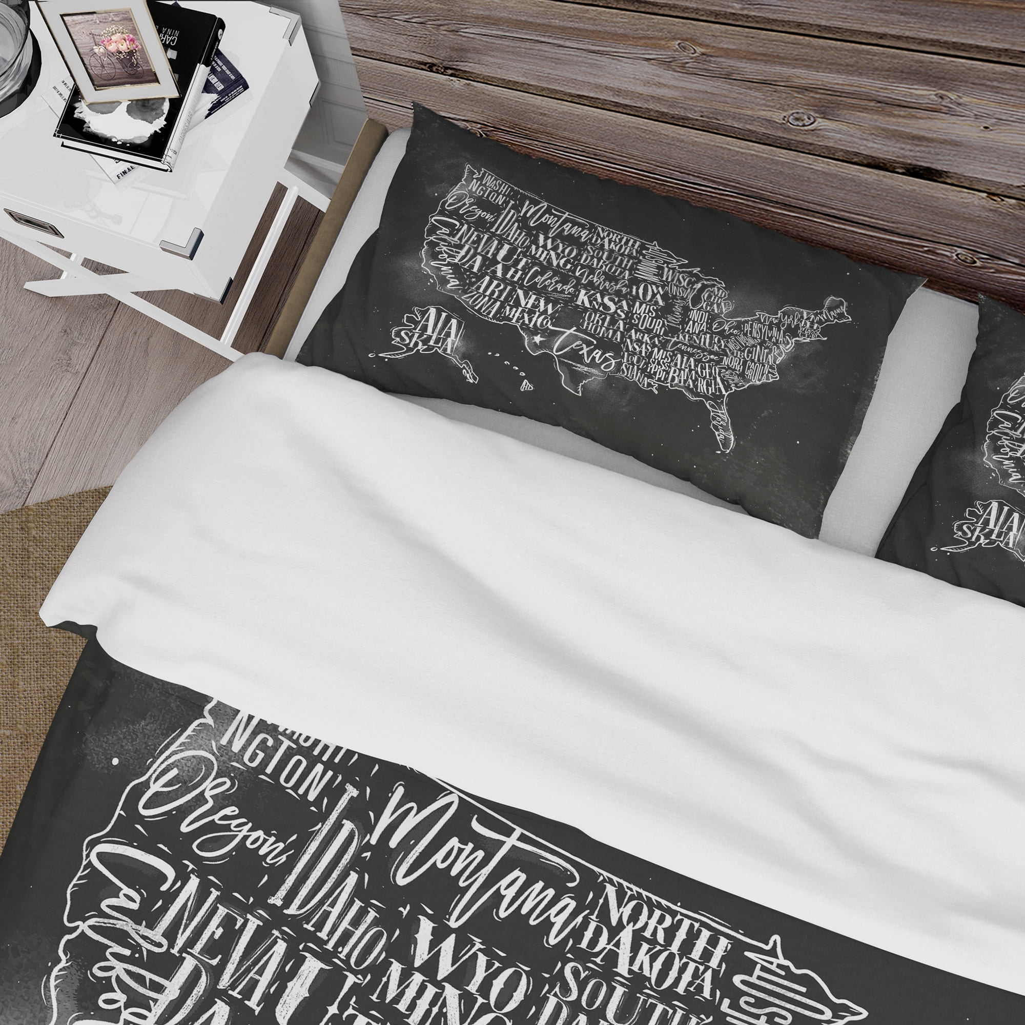Designart 'United States Chalk Vintage Map' Maps Duvet Cover Set