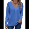 thumbnail image 1 of Blusas Elegantes e Informales para Mujer, con Cuello en V, Larga, Botones, Encaje Calado y Bordado. Azul M, 1 of 7