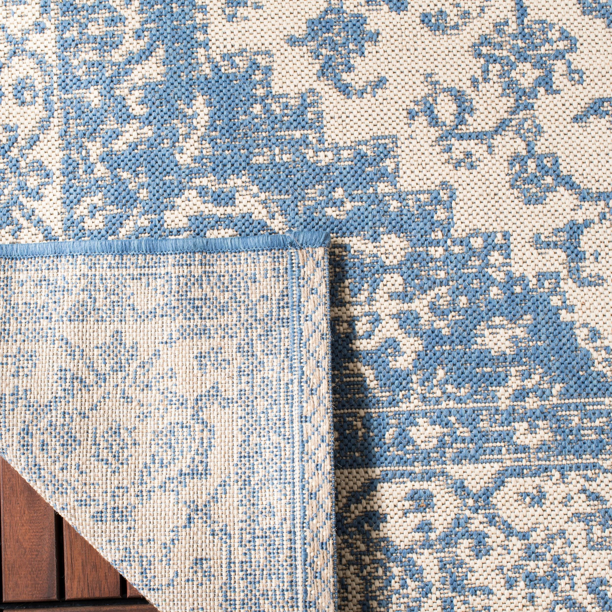Safavieh Beach House Mai Traditional Outdoor Area Rug, Cream/Blue, 4' x 6'