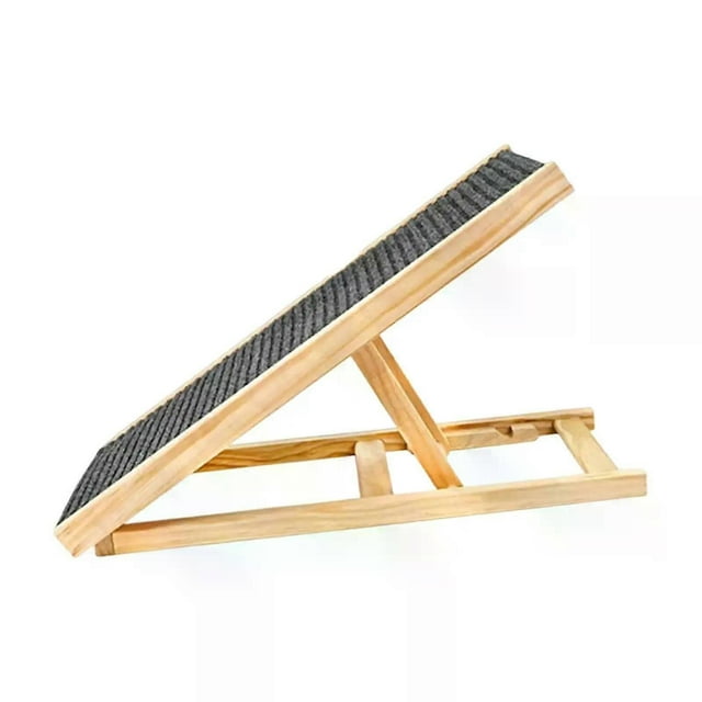 wooden dog ramp 2 tier height adjustable pet cat ladder foldable for car Plegable, rampa de madera para perros y gatos con superficie antideslizante gris; vista lateral 3/4 que muestra el panel superior inclinado sostenido por soporte central y base rectangular abierta, estructura ajustable a 2 alturas, medida aproximada 70cm x 34cm, ligera y portátil, ideal para subir a sofá, cama o automóvil; a menudo usada como escalón portátil para mascotas pequeñas.