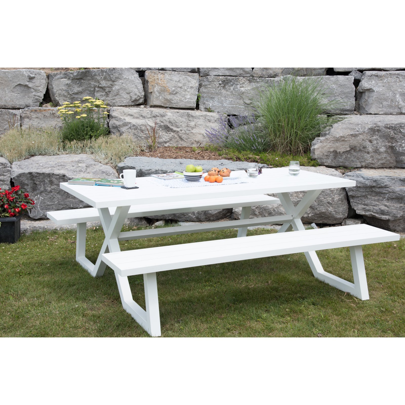 Vivere Banquet Deluxe Picnic Table - image 4 of 4