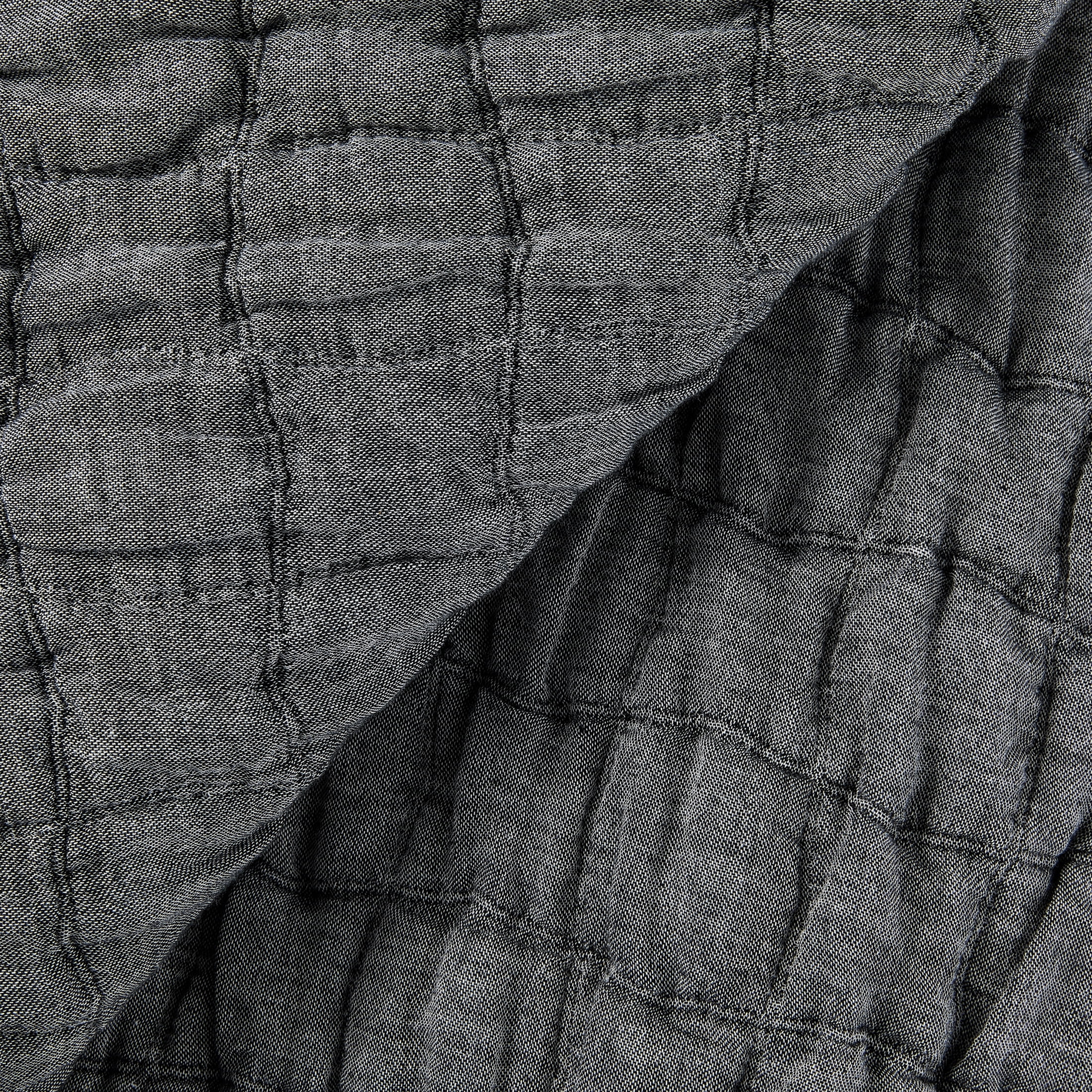 Mainstays Check Matelasse Quilt, Black, King