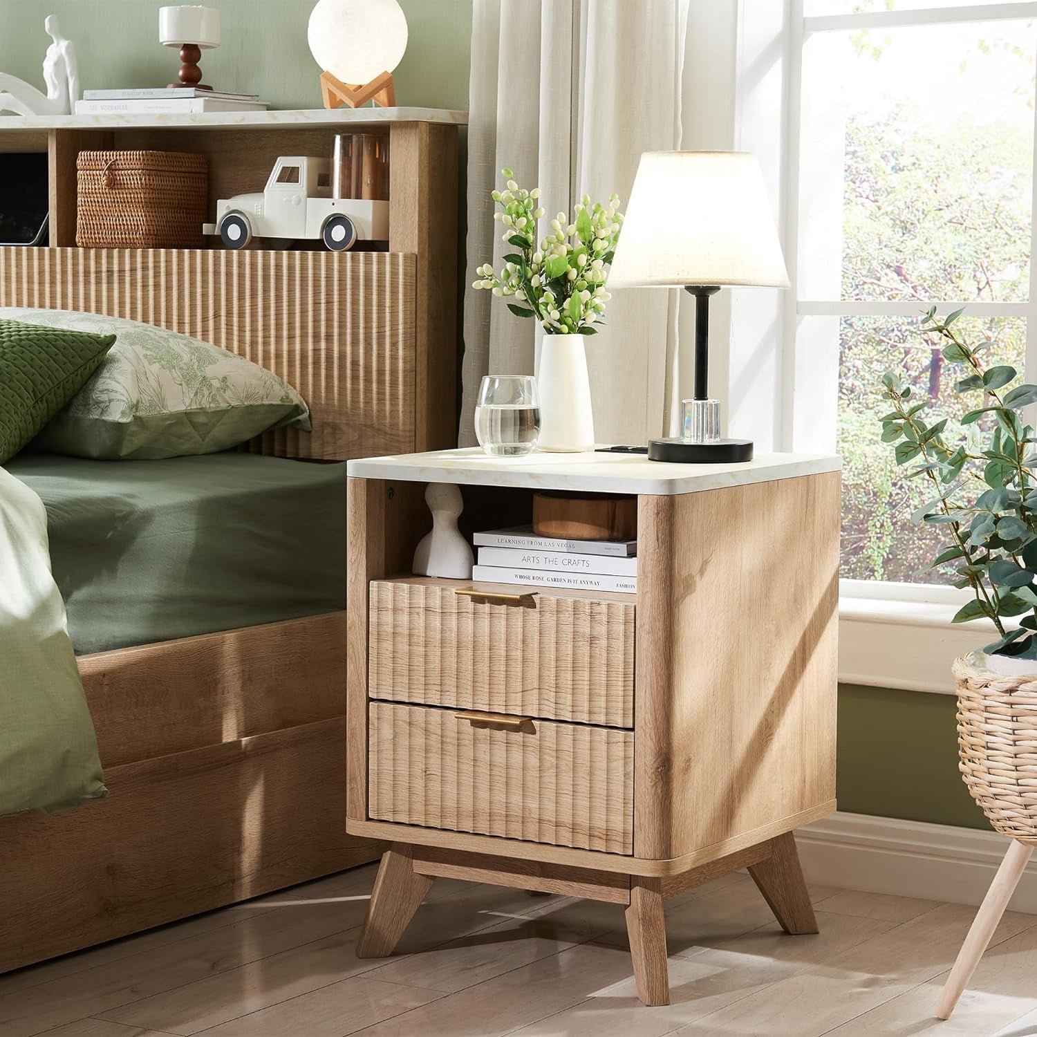 OKD Mid-Century Modern Nightstand with Charging Station, Wood End Table Side Table for Living Room, Fluted Panel, Natural Oak