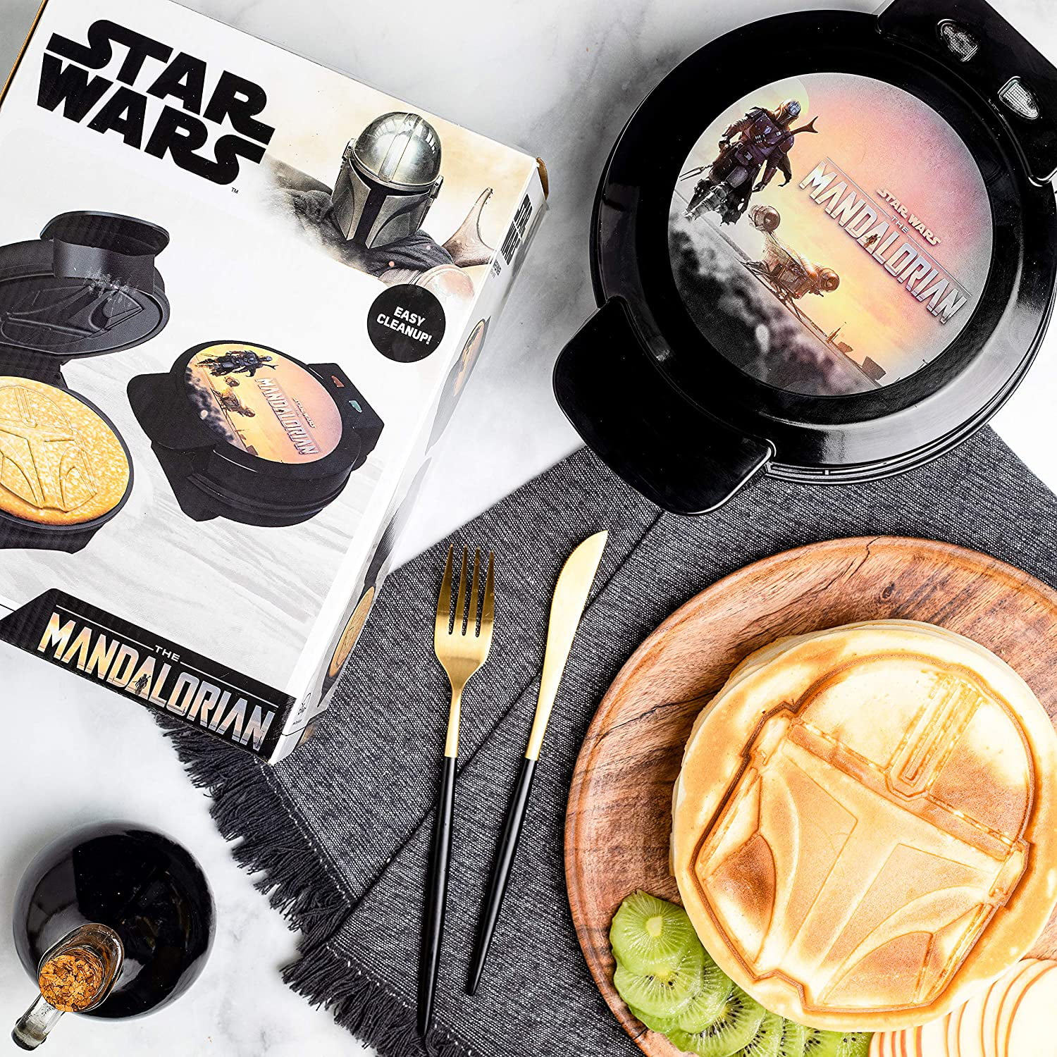 Star Wars Mandalorian Helmet Shaped Waffle Maker - Star Wars 