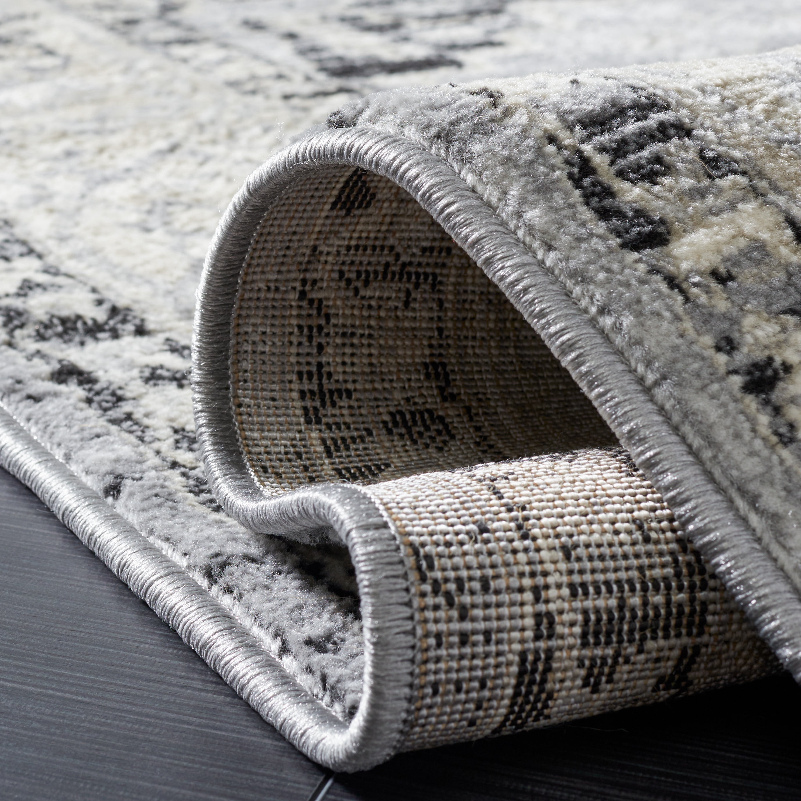SAFAVIEH Brentwood Dimas Oriental Area Rug, Silver/Black, 8' x 10'