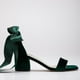 thumbnail image 2 of Athena - Sandalias de terciopelo verde con lazo esmeralda 22 CM, 2 of 11