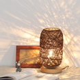thumbnail image 4 of Lámpara De Mesa Linterna LED de madera para mesa, ratán, dormitorio, cabecera, decoración, luces nocturnas (marrón), 4 of 4