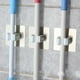 thumbnail image 3 of Gancho autoadhesivo de instalación sin esfuerzo, pinza para trapeador de acero inoxidable SUS-304 resistente para soluciones multipropósito que ahorran espacio, 3 of 4