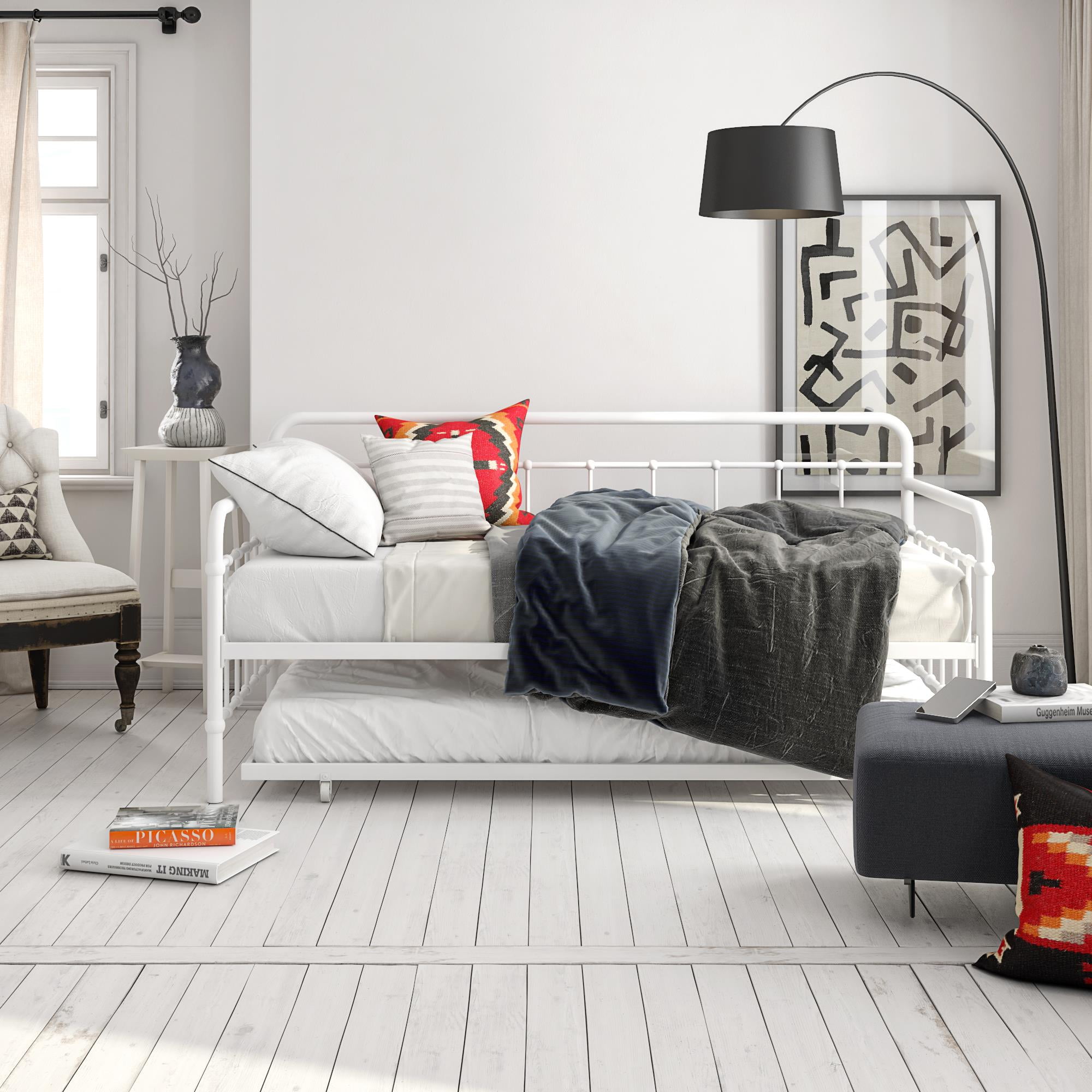 Better Homes & Gardens Kelsey Metal Daybed and Trundle, White