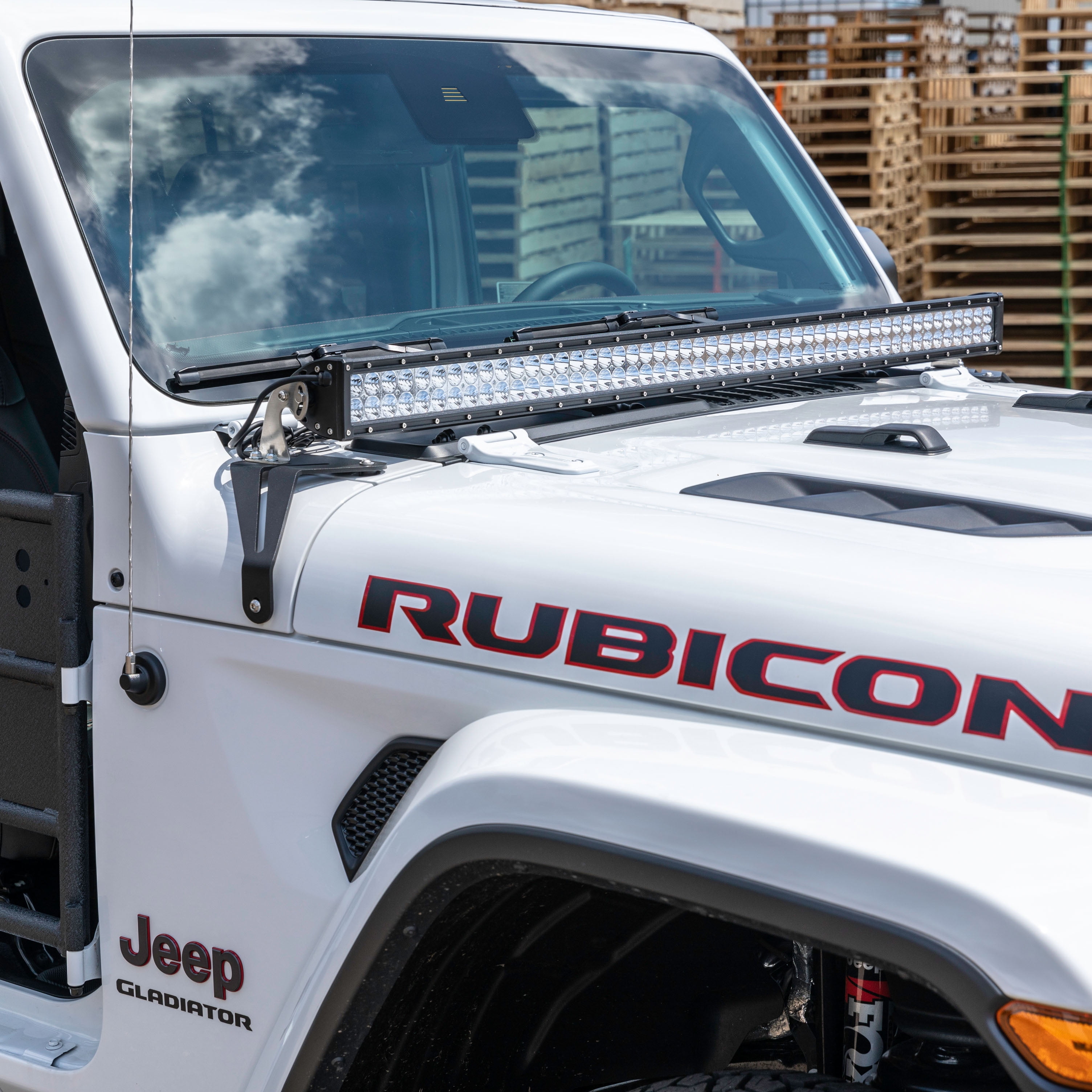 Jeep Gladiator Windshield Replacement