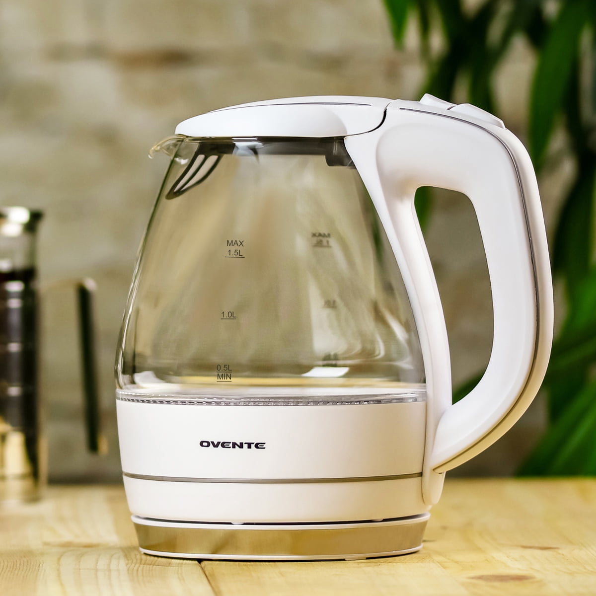 Ovente Electric Hot Water Portable Glass Kettle with Filter 1.5 Liter Stainless Steel Base Countertop Teapot & Auto Shutoff BPA-Free Fast Heating, Boil Dry Protection, Brew Coffee & Tea, White KG83W