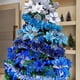 thumbnail image 5 of Juego de 24 selecciones de flores de Pascua con purpurina azul navideña, adornos para árboles de Navidad para invierno, coronas de árboles de Navidad azules y verde azulado, 5 of 5