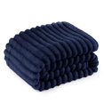 thumbnail image 1 of Manta Bedsure de forro polar azul para sofá GentleSoft, 150 x 200 cm, 1 of 8