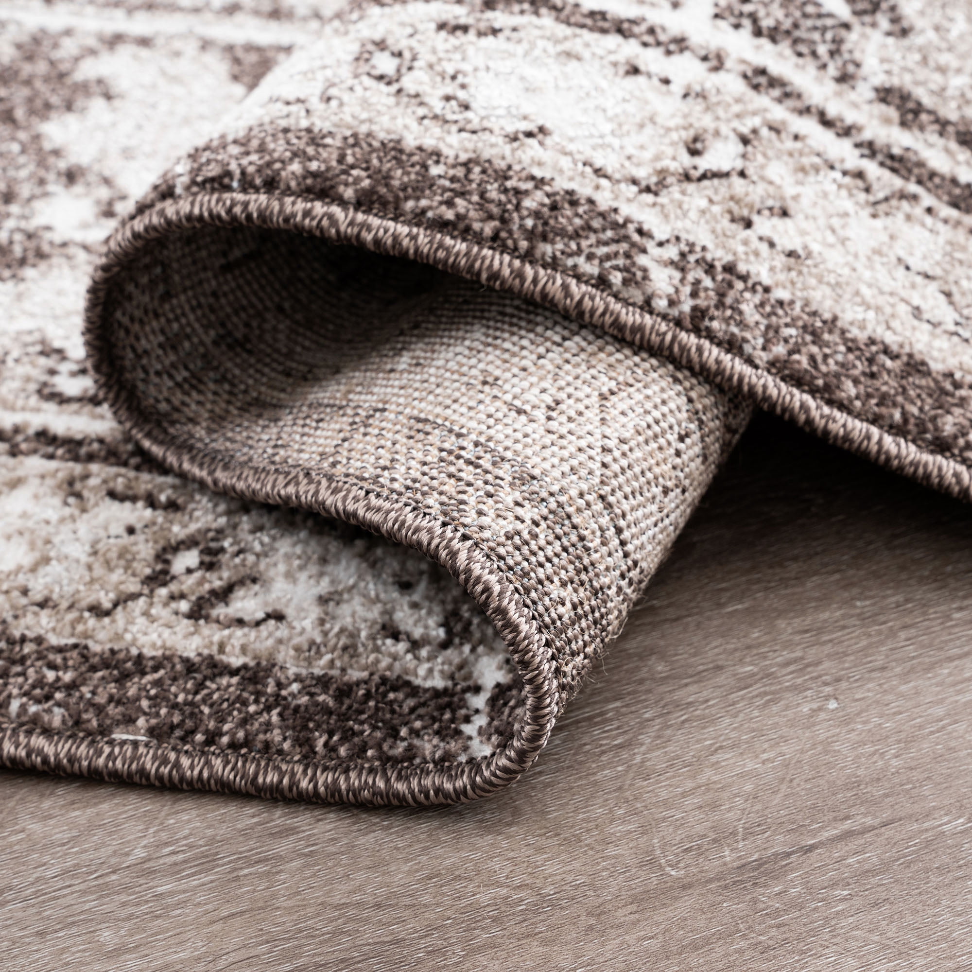 Bliss Rugs Magic Traditional 2' x 3' Brown and Cream Indoor Area Rug