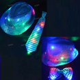 thumbnail image 2 of Lazo de lentejuelas con luz LED intermitente, sombrero Fedora, fiesta, boda, niño, hombres, decoración de Navidad, 2 of 4