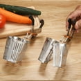 thumbnail image 3 of GOOHOCHY Colador de acero inoxidable con forma de cuchara para olla caliente, cesta para colar alimentos, cesta con filtro y gancho., 3 of 8