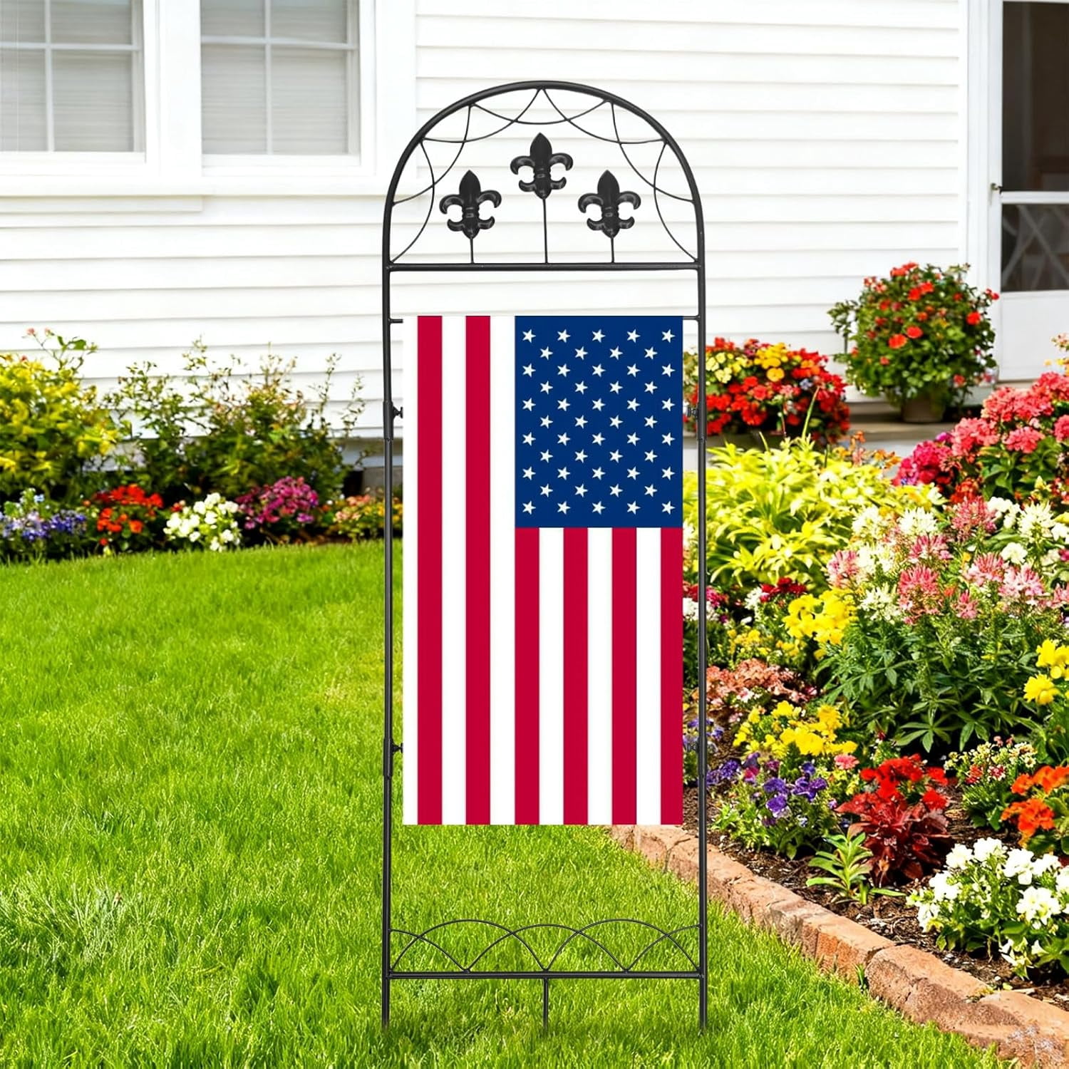 Garden Flag Stand, Metal Yard Holer, Fleur Style Decorative Pole Stake for Outside, Suit 12 * 24 inch Christmas (Flag Not Include)