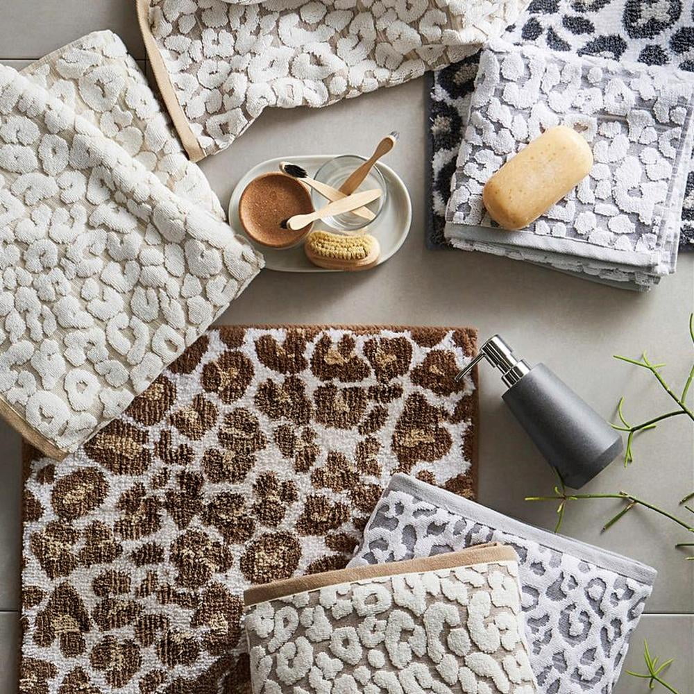 Leopard Print Bath Mat Non Slip - Super Soft & Absorbent Bathroom Rug