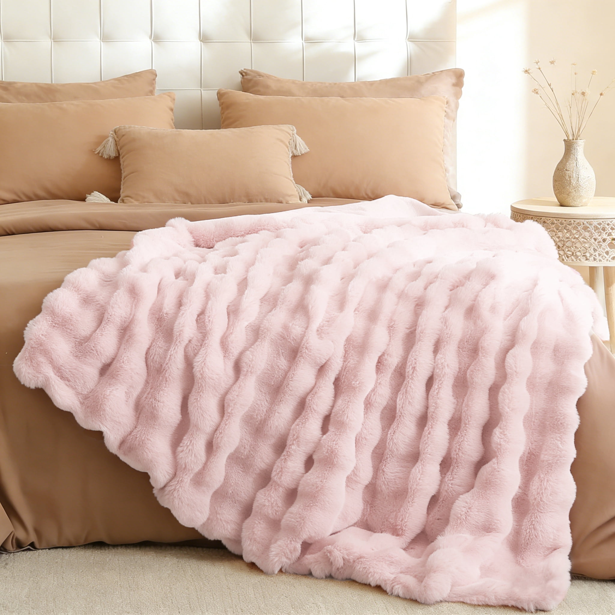 Jingle bears Pink Blanket Fuzzy Faux Fur Throw Blanket Fluffy Plush Soft Queen Size Blanket for Bed Living Room 60x80 inches