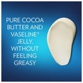 thumbnail image 3 of Set de cuidado de la piel Vaseline Cocoa Radiant Spray, paquete de 2 con bálsamo labial, 3 of 6